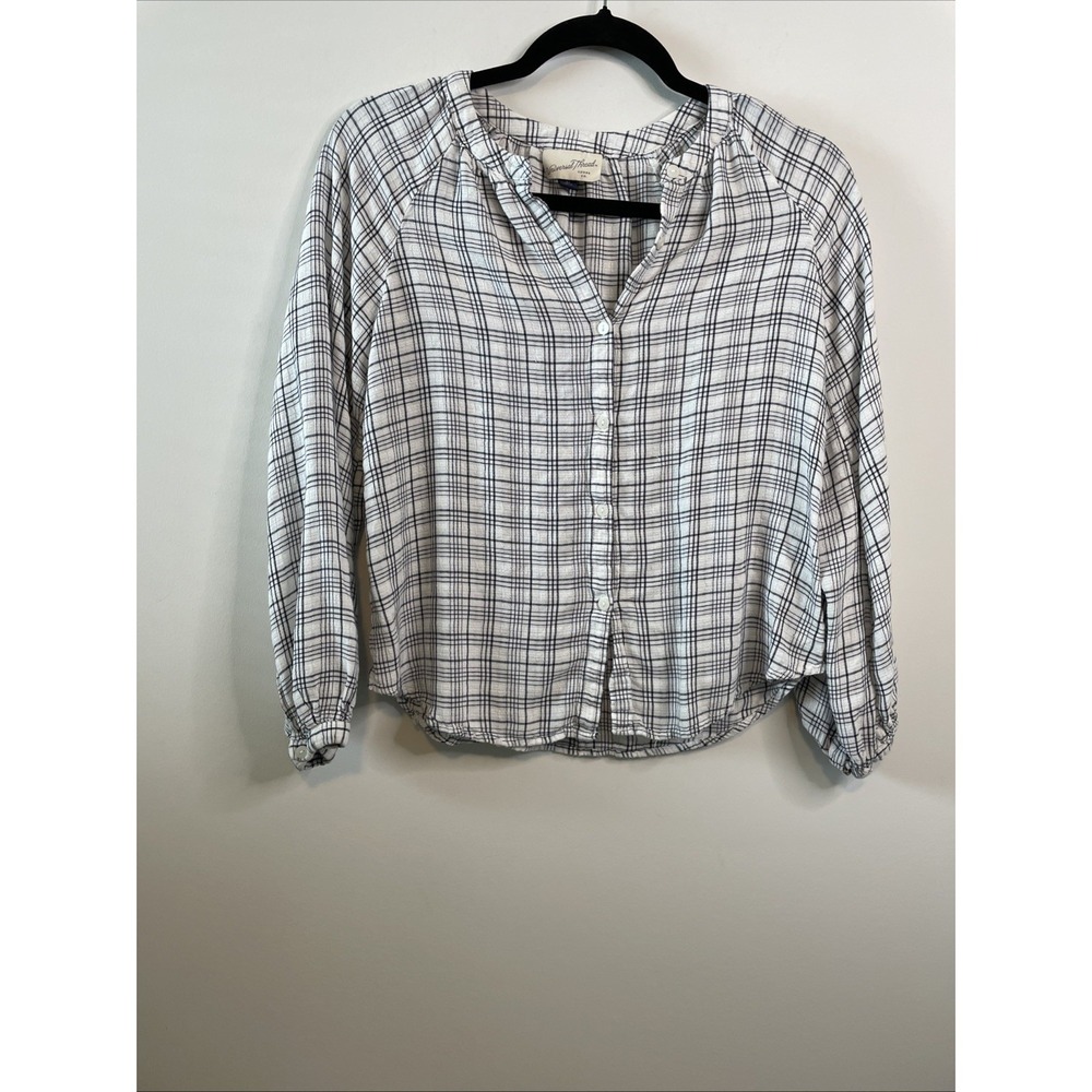 Universal Thread XS Plaid Button Down Top White Black Rayon Blouse